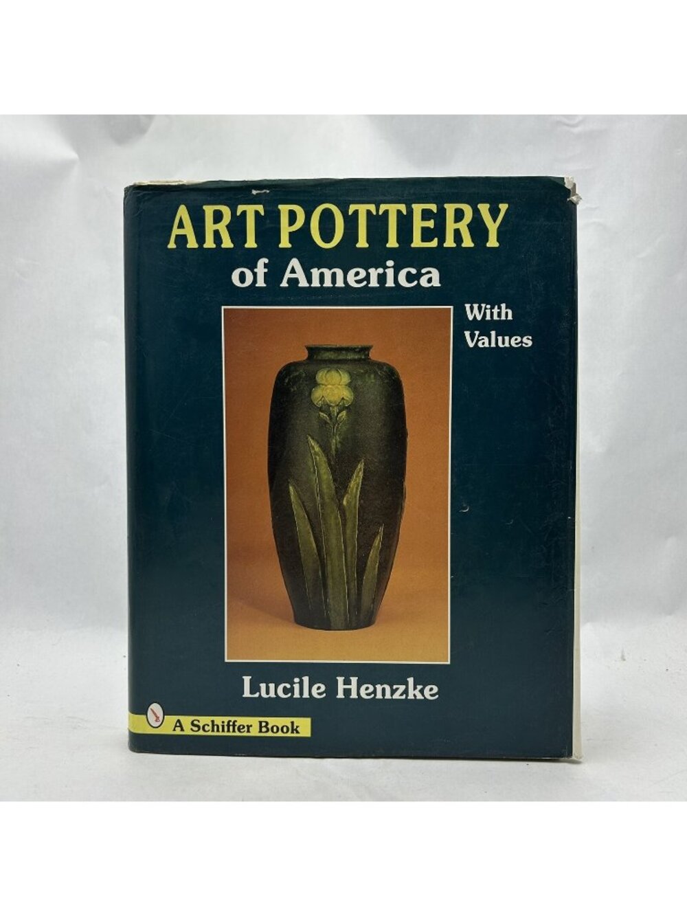 Art Pottery of America Hardcover Lucile Henzke